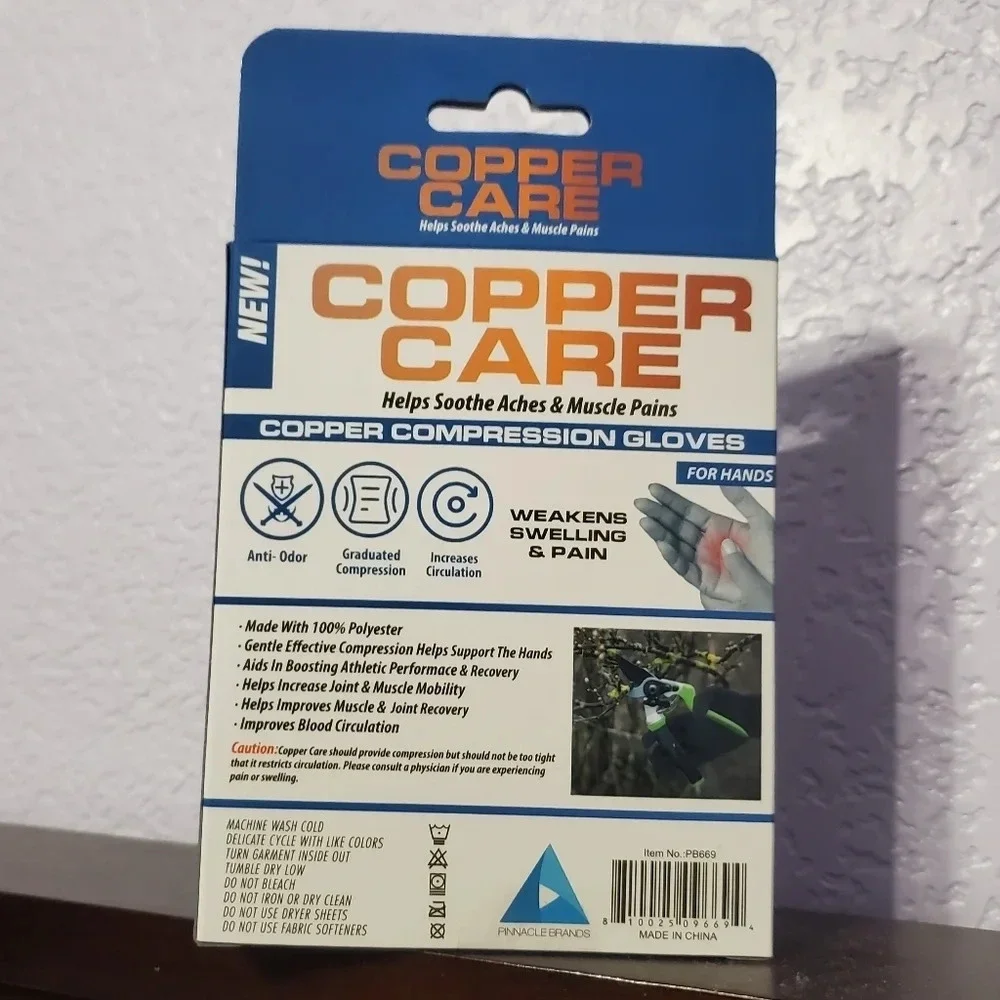 NWT Copper Care Adult Compression Gloves Hands Muscle Pain
